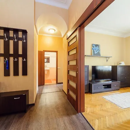 Apartland On Nezavisimosti 16 Apartment *