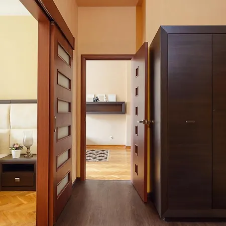 Apartland On Nezavisimosti 16 Apartment *