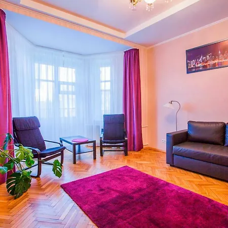 Apartland On Nezavisimosti 16 *